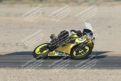media/Nov-02-2025-CVMA (Sun) [[337aff29ab]]/Race 17-Amateur Supersport Middleweight/